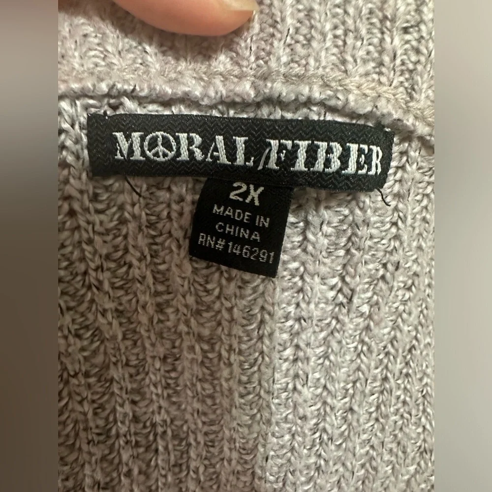 Moral fiber women’s knit tunic crisscross neckline lace hem boho size XXL